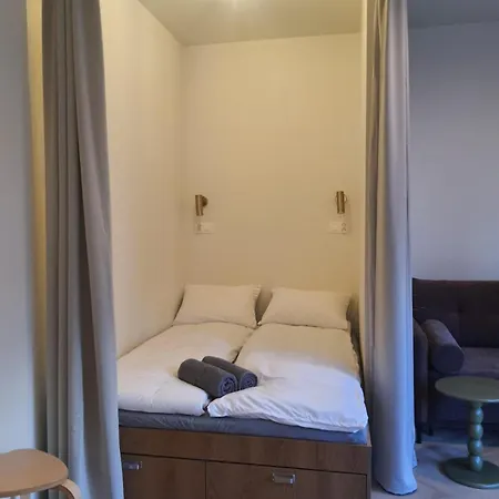 Daire Rakowicka - Stare *